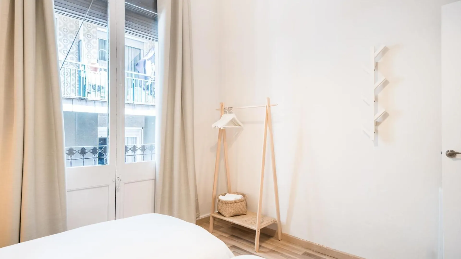 Oasis With A Sunny Terrace In The Heart Of Gracia Lejlighed Barcelona