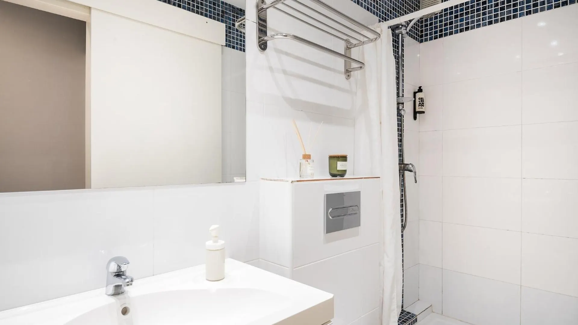 Oasis With A Sunny Terrace In The Heart Of Gracia Lejlighed Barcelona Spanien